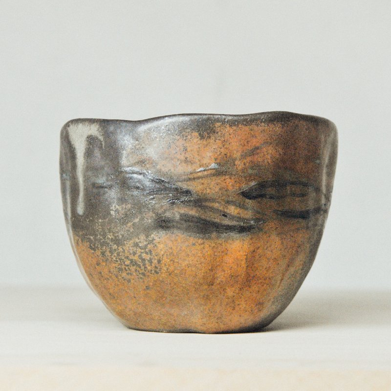 柴燒陶手作。波光粼粼金屬茶杯 - 茶壺/茶杯/茶具 - 陶 咖啡色