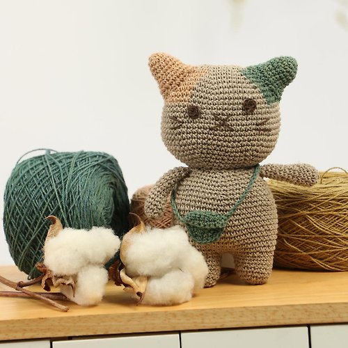 ChiangmaiCotton Natural Dyed Cotton Crochet Doll, Kitty Cat, Grey, Ebony