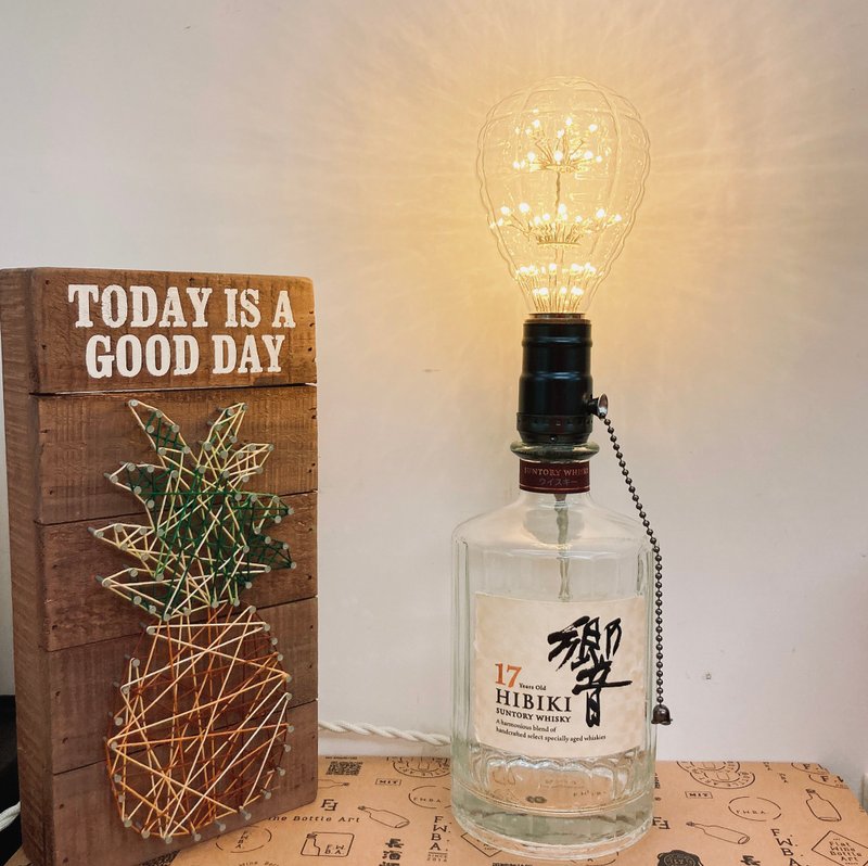 Limited edition Japanese Hibiki 17-year-old HIBIKI whiskey table lamp bottle lamp LED lamp - Lighting - Glass 