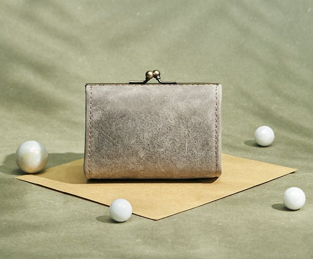 Color Block Clasp Handbag in Handmade Genuine Leather - Shop Yamamoto  Leather Workshop Handbags & Totes - Pinkoi