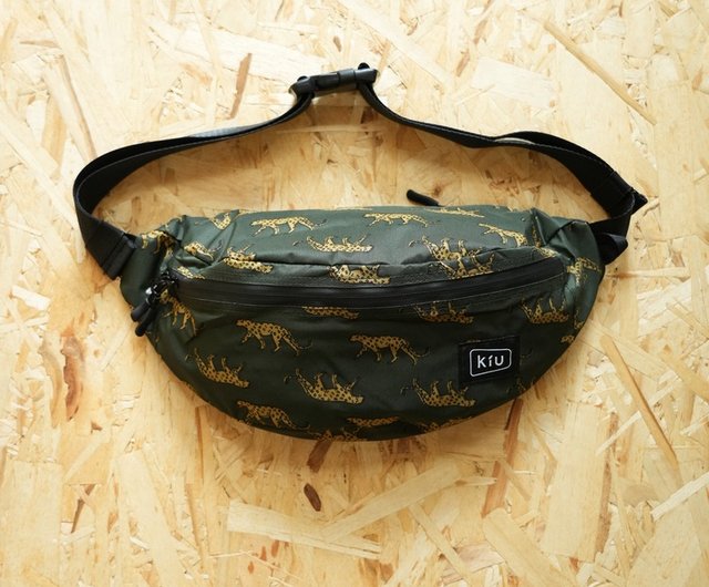 Popular Pre-order] KIU Water-Repellent Color Side Back Waist Bag