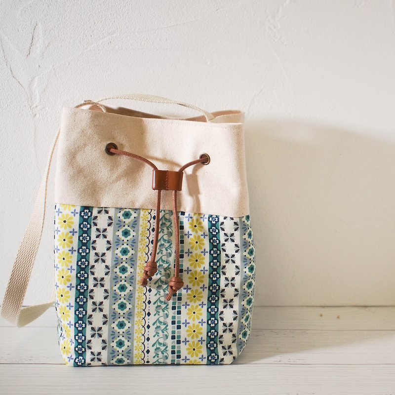 Traveler series diagonal backpack / bucket bag / limited manual bag / green tile / pre-order - Messenger Bags & Sling Bags - Cotton & Hemp Green