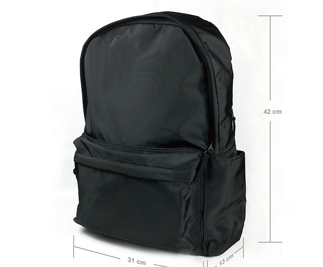 High-grade black non-printed backpack is lightweight and