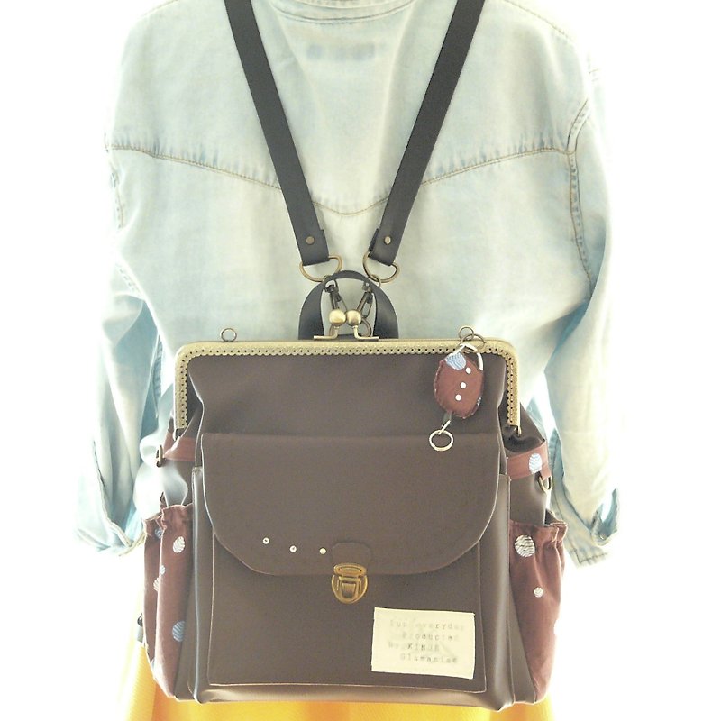Back pocket & left zipper with line embroidery 1 color 3 WAY backpack set Choco - 背囊/背包 - 真皮 咖啡色