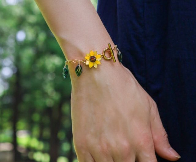 ひまわりのブレスレット - ショップ ちくわハンドメイド ブレスレット