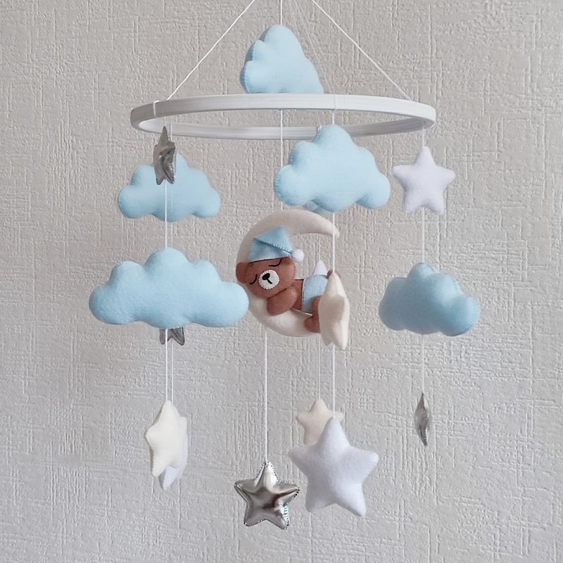 Bear baby crib mobile boy, Moon and stars nursery decor, baby shower gift - 寶寶/兒童玩具/玩偶 - 環保材質 藍色