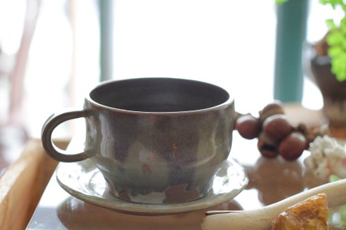 波力兔手作舍 手拉壞墨綠色系陶瓷咖啡杯組(1杯+1盤)