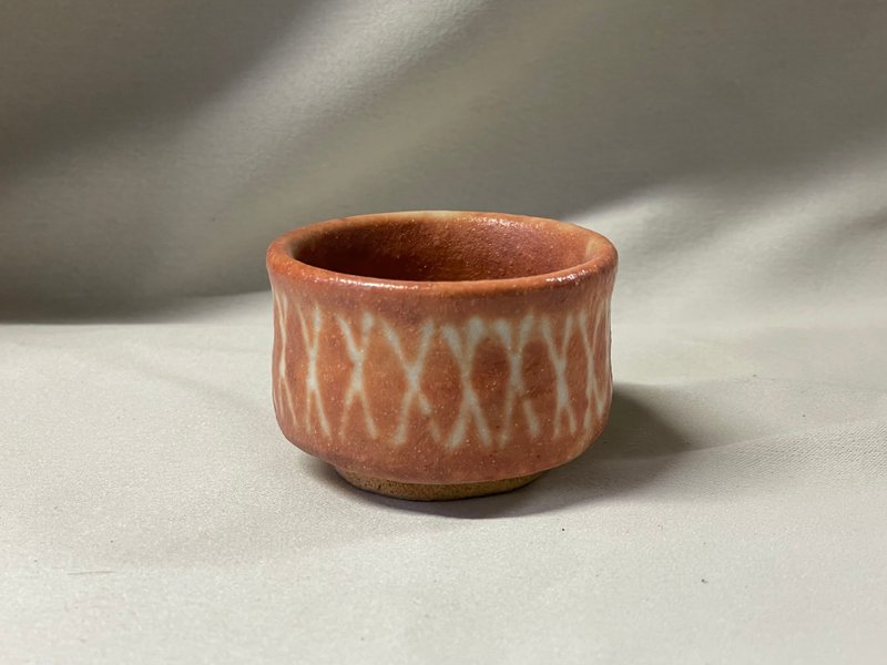 7 志野　ぐい呑(7cm) - 酒杯/酒器 - 陶 紅色