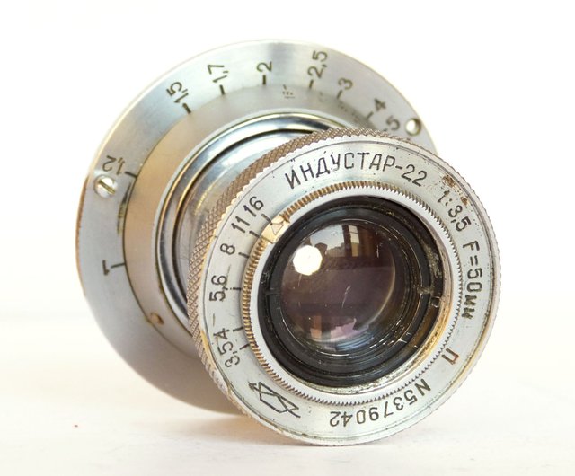 Industar-22 赤 P 3.5/50 USSR 折りたたみ式レンズ KMZ M39 マウント
