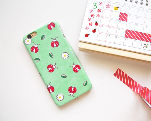 Emaley 艾瑪莉 工作坊 Ladybugs in my backyard iPhone case 手機殼 เคสเต่าทอง