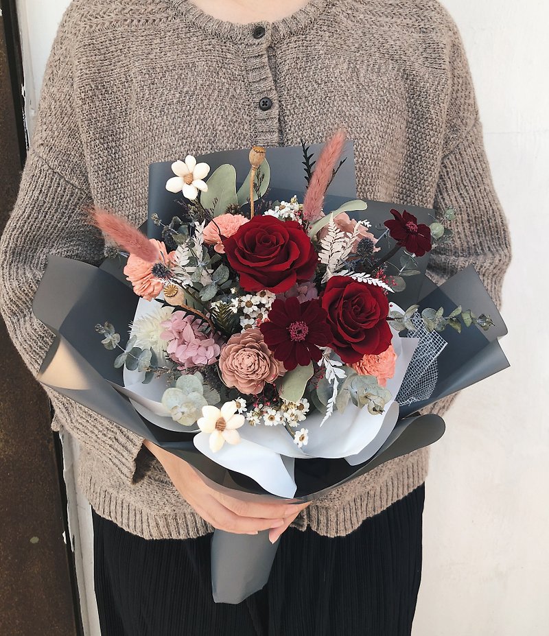 Mother's Day Bouquets / Endless Bouquets / Birthday Bouquets / Valentine's Day Bouquets / Proposal Bouquets - Dried Flowers & Bouquets - Plants & Flowers Red