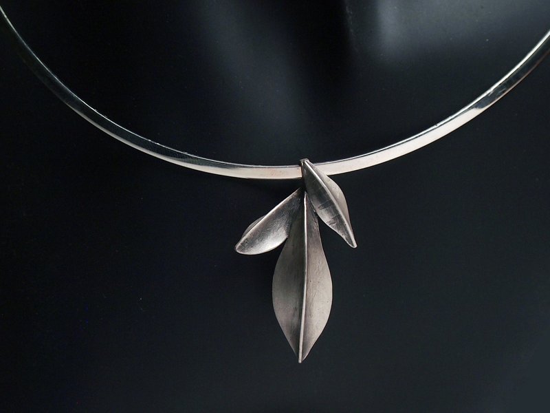 Plant Series  #a271 Leaf necklace - Necklaces - Silver Silver