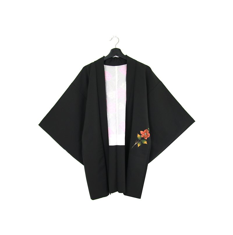 Back to Green :: Japan Back kimono feather hand painted gradient flowers // unisex / vintage kimono (KI-146) - เสื้อแจ็คเก็ต - ผ้าไหม 