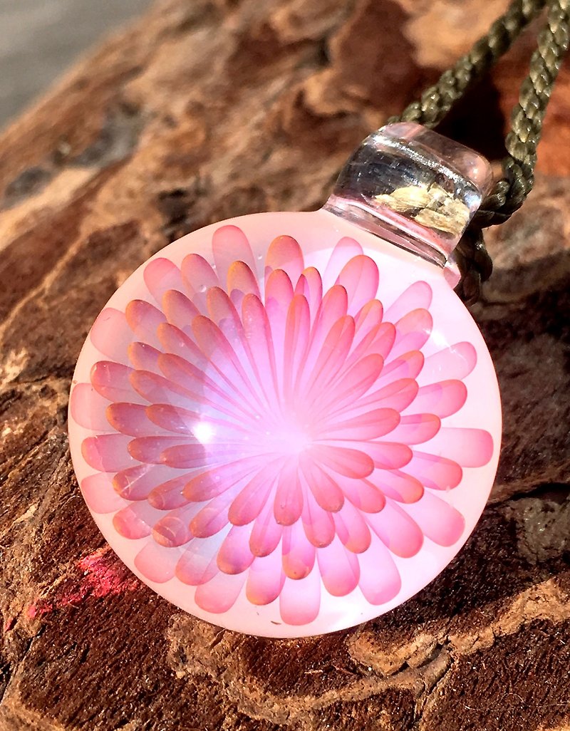 boroccus  Geometric pink flower  Glass pendant. - สร้อยคอ - แก้ว สึชมพู