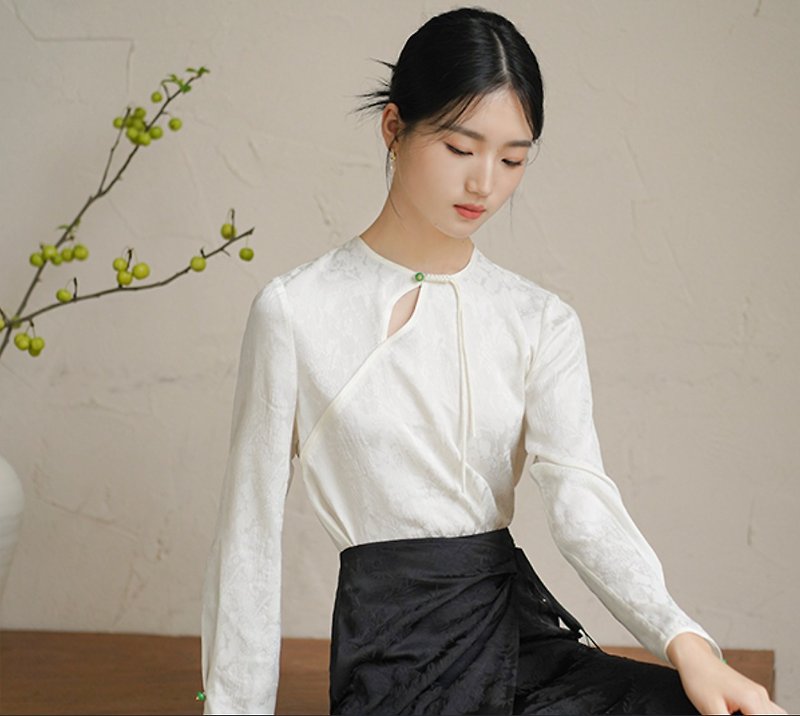New Chinese style retro disc buckle commuting round neck hollow acetate long-sleeved shirt - Women's Tops - Silk White