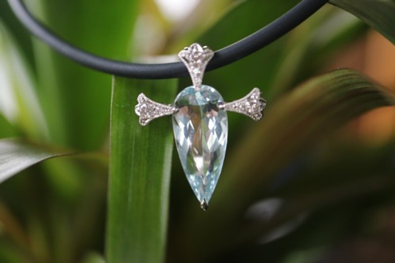 Aquamarine pear shape pendant/necklace - สร้อยคอ - เครื่องเพชรพลอย 