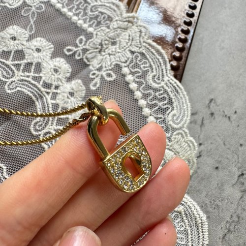 ヴィンテージ美品 Christian Dior ラインストーン ロックチャーム