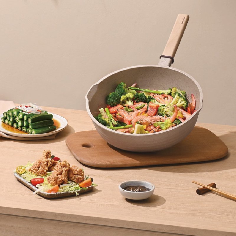 【Taste Plus】悅味元麥 瑞士科技 陶土內外不沾鍋 平底炒鍋 28cm - 鍋子/烤盤 - 鋁合金 卡其色