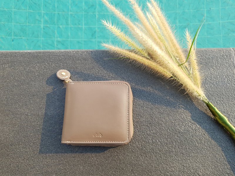 Tiny - Short wallet , Wallet leather , Wallet , Taupe color - 銀包 - 真皮 灰色