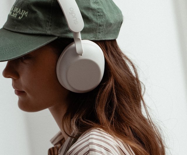 sudio R3 ワイヤレスヘッドホン ライトブルー Amazon.co.jp: SUDIO R3 (ブルー) ワイヤレスヘッドホン