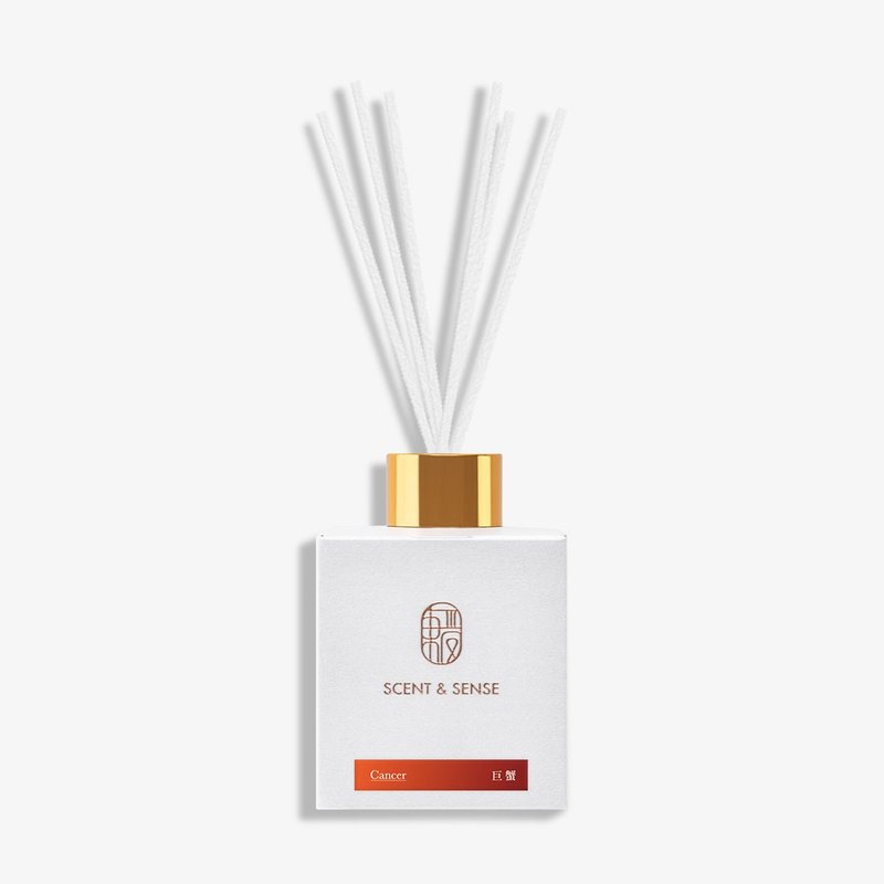 East District Warm Male Cancer Affinity Floral Constellation Diffuser with Diffuser Bamboo B Pack - Fragrances - Glass 