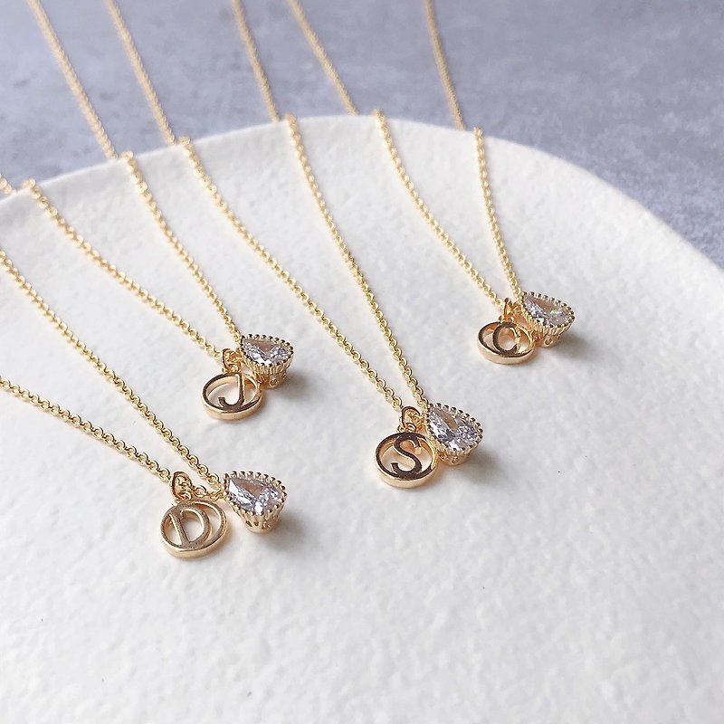 [Spring is coming] Water drop-shaped imitation diamond English letter gold-plated necklace 42cm sister gift - สร้อยคอ - โลหะ สีทอง