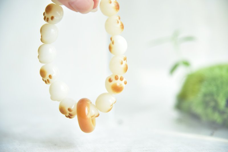 [Paws] Natural white jade Bodhi meat pads paws bracelet for cat lovers - Bracelets - Jade White