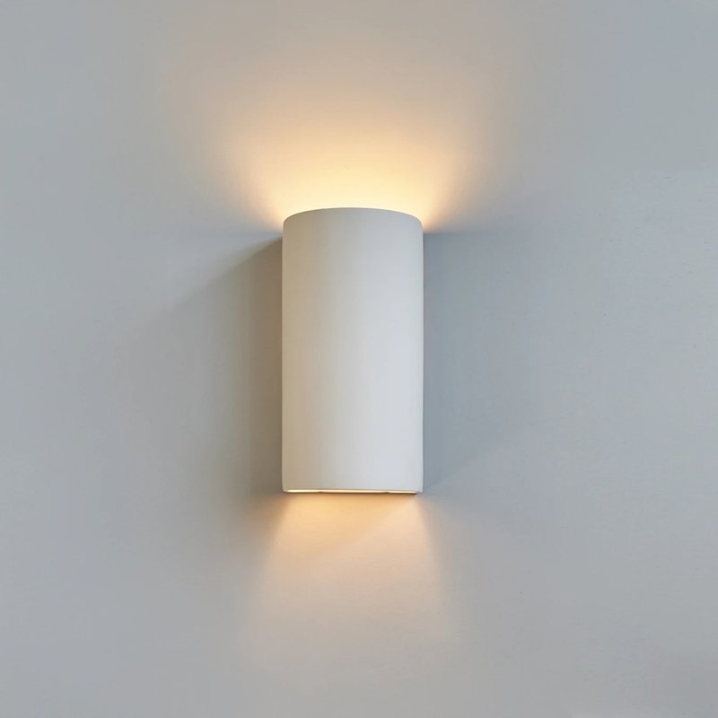 Handcrafted Matte White Ceramic Wall Light - Contemporary Artisan Light Fixture - 燈具/燈飾 - 黏土 白色