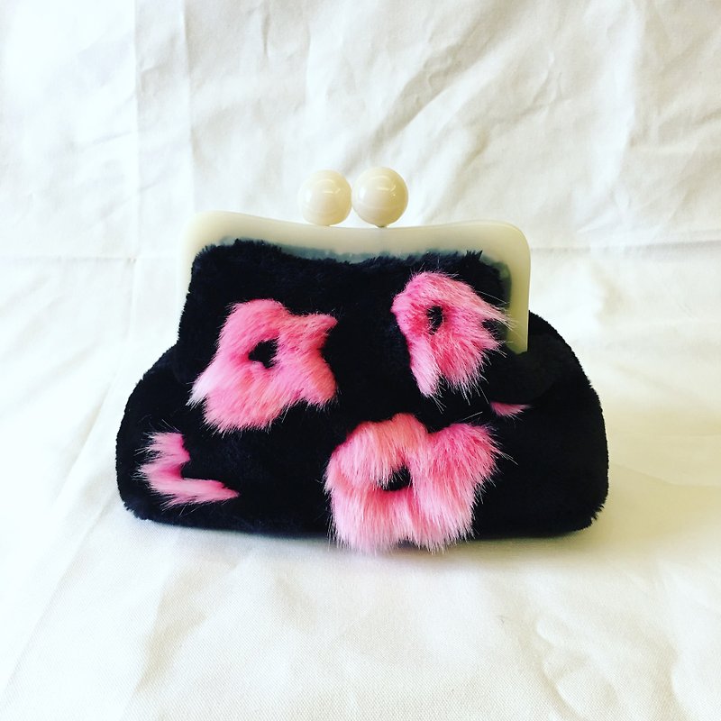MISTY FOUNTAIN FAUX FUR ACRYLIC CLASP FRAME PURSE BAG- FUCHSIA FLOWER - Messenger Bags & Sling Bags - Polyester Black
