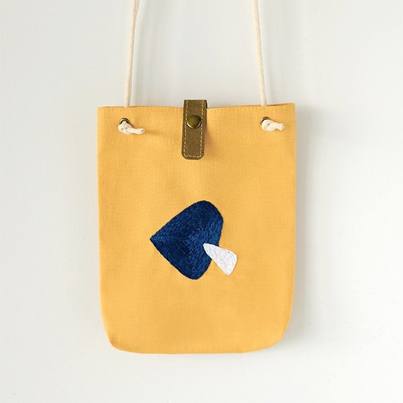 Brick side backpack - yellow - กระเป๋าแมสเซนเจอร์ - งานปัก สีส้ม