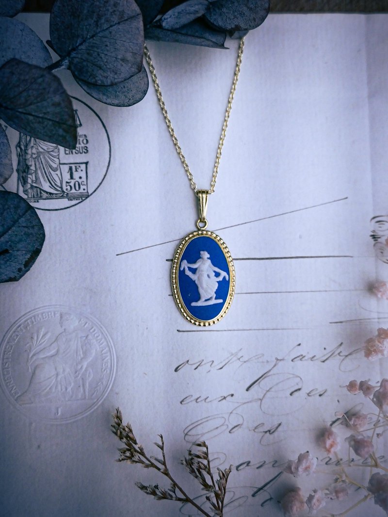 Wedgwood 深海藍女神浮雕墜飾—歐洲古董首飾 Vintage Jewelry - 項鍊 - 瓷 