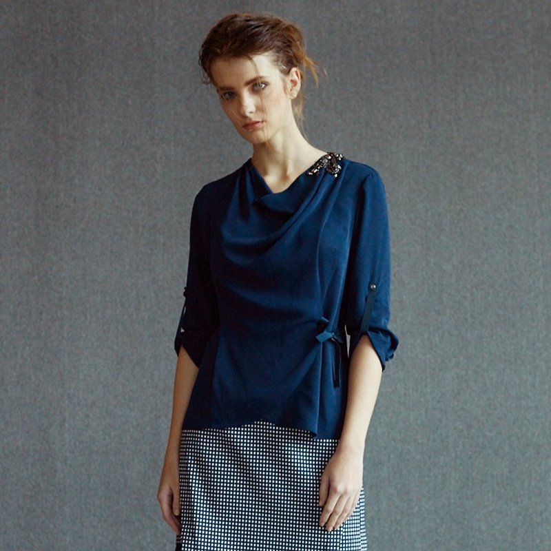 New York Style Hanging collar - เสื้อผู้หญิง - เส้นใยสังเคราะห์ สีน้ำเงิน