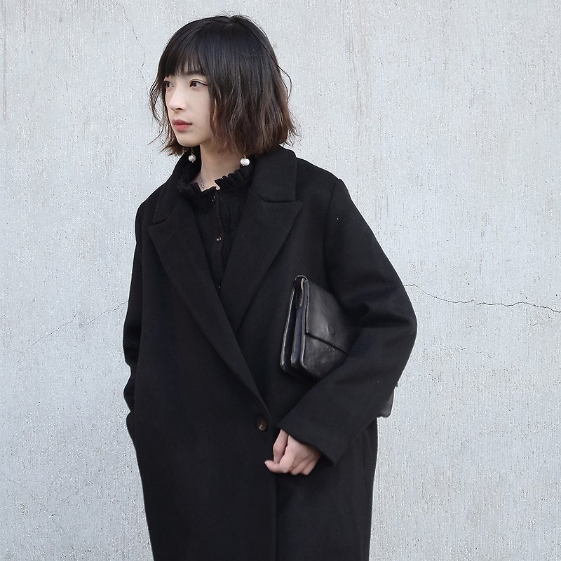 Cocoon type wool coat | Coat | Wool + Polyester | Indie brand | Sora-102 - เสื้อแจ็คเก็ต - ขนแกะ สีดำ