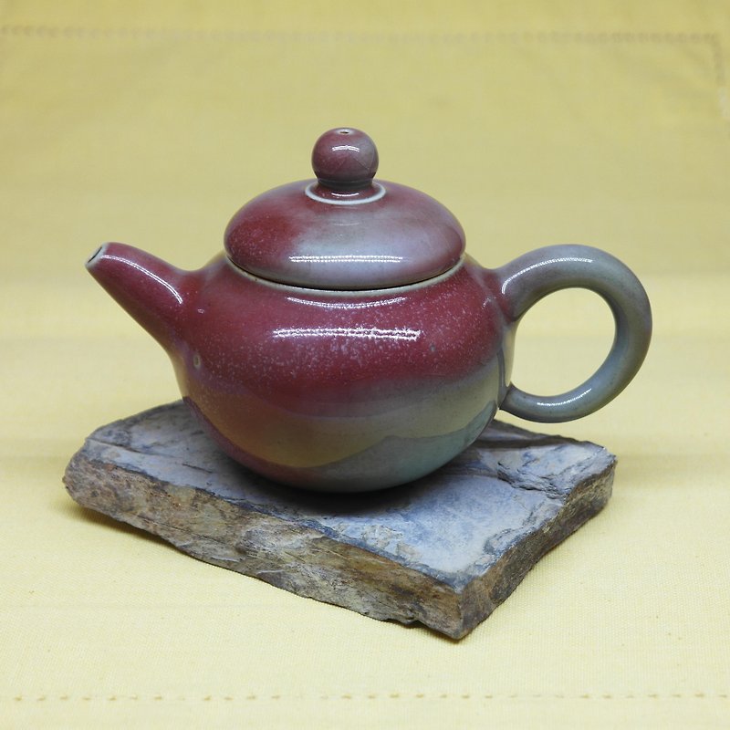 Bronze double-hanging pear-shaped teapot is hand-made pottery tea props - ถ้วย - ดินเผา สีแดง