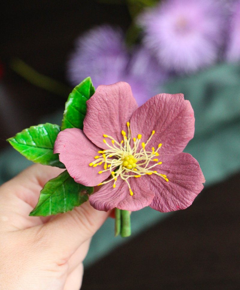 Autumn Brooch Rosehip Brooch Gift for Her Handmade - เข็มกลัด - ดินเหนียว สีม่วง