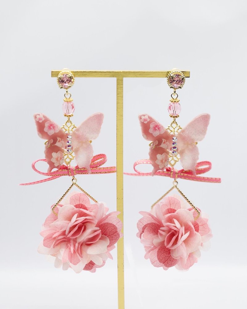 Sakura Stone Butterfly Preserved Flower Valentine's Day Earrings - ต่างหู - วัสดุอื่นๆ สึชมพู