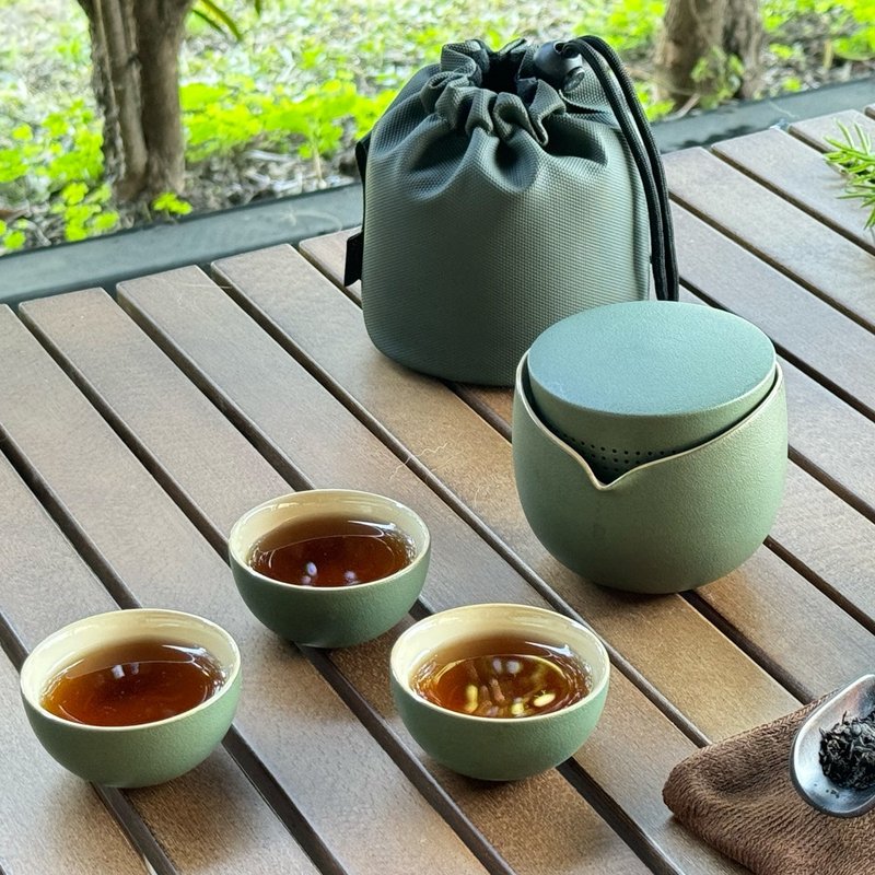 SADOMAIN 仙德曼-露茗一壺三杯隨行杯組-附收納套 - 茶壺/茶杯/茶具 - 瓷 多色