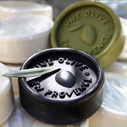 UNE OLIVE EN PROVENCE 一顆橄欖 法國 全能煥白淨膚橄欖黑皂 150g 手工皂