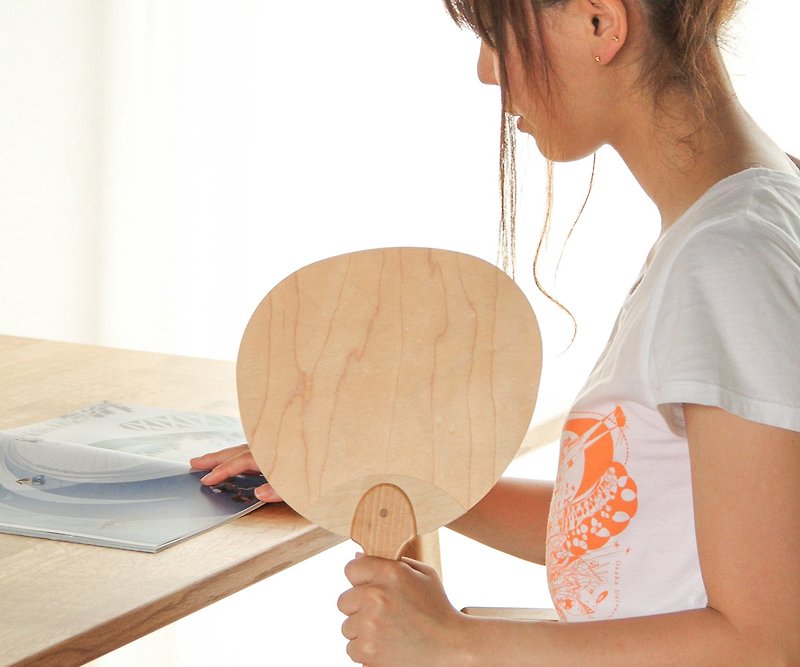 旭川クラフト ササキ工芸 木製うちわ 木の風 - 扇風機 - 木製 