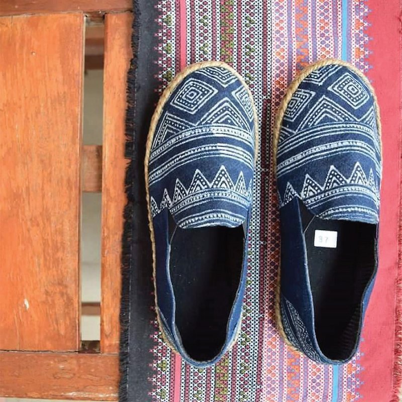 布製の靴、キャンドルライティング、モン族の布、藍染め - スリッポン - コットン・麻 ブルー