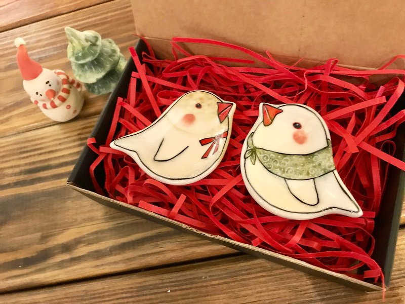 聖誕禮物首選 鳥兒手捏筷架豆皿小碟2 一組兩件 - 碟子/醬料碟 - 瓷 多色