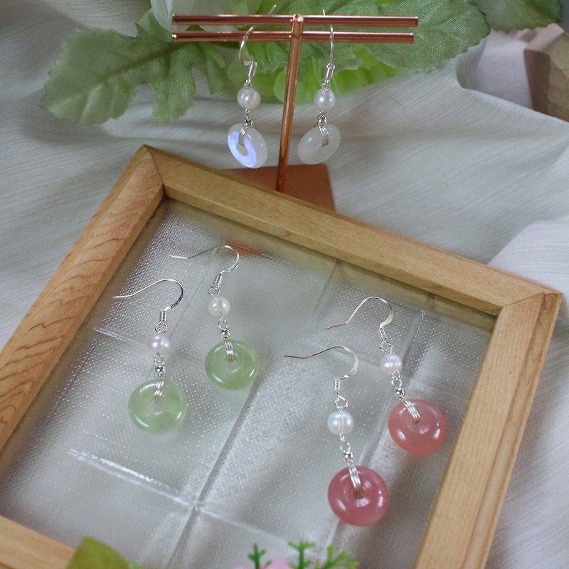 Natural Crystal Safety Buckle Freshwater Pearl Earrings Earrings Earhook Clip-On Gift - ต่างหู - คริสตัล 