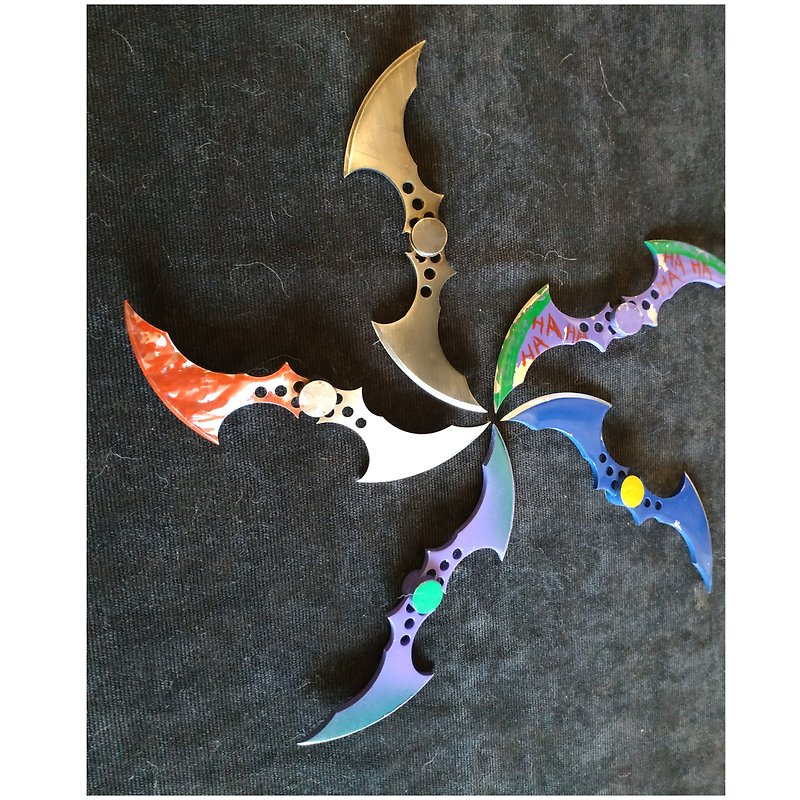 Batman cosplay - Batarang - a set of batarangs - made of plastic - One unit is a - Other - Other Materials Multicolor