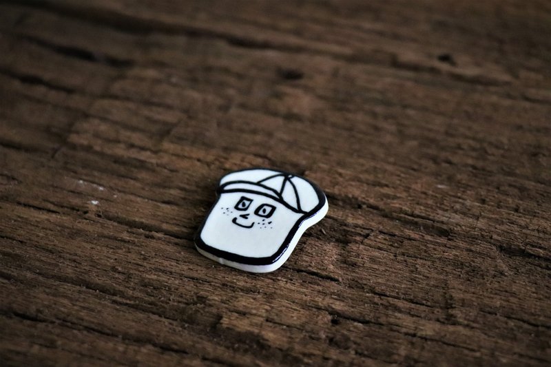 【limited edition】 with toast - Badges & Pins - Pottery White