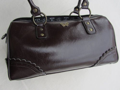 ANNA SUI ハンドバッグ レザー がま口 カットワーク ヴィンテージ ANNA SUI ハンドバッグ レザー がま口 カットワーク ヴィンテージ