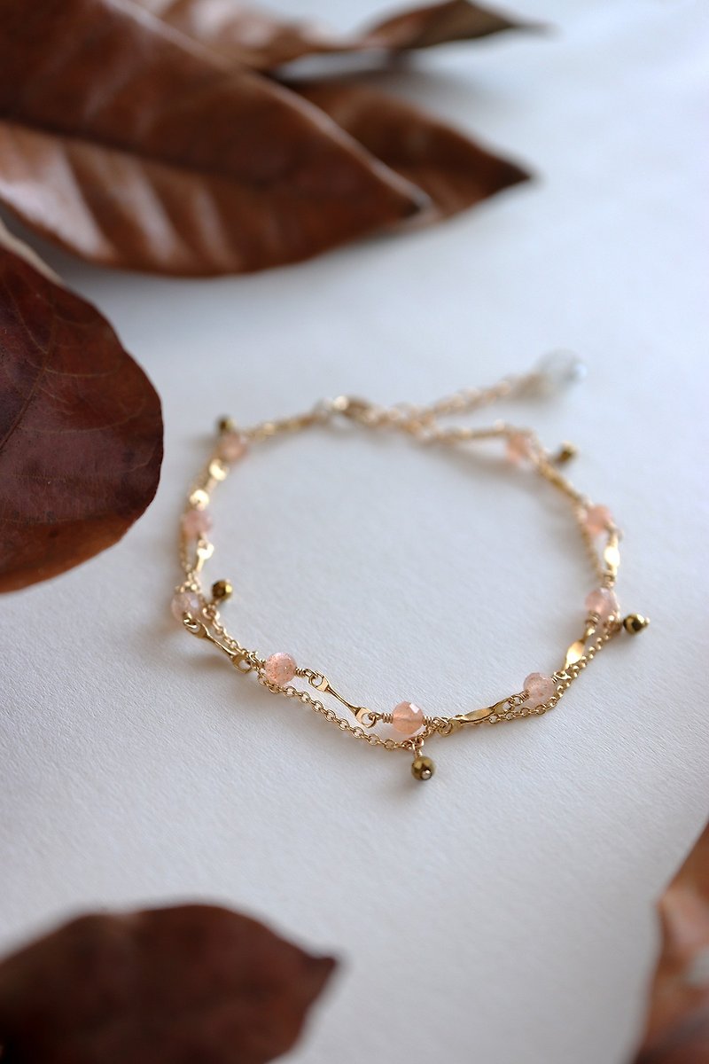 14KGF Peach Moonstone × Gray Moonstone Autumn Light Natural Stone Bracelet - Bracelets - Gemstone Gold