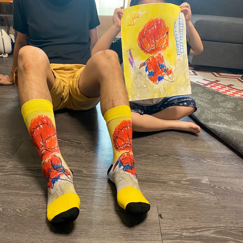 [Customized gift for parents] Turn your child’s drawings into socks. Your child’s drawings will turn into socks. - ถุงเท้า - ไฟเบอร์อื่นๆ 