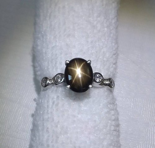 homejewgem 8 x 6 mm. Black Star Natural sapphier ring silver sterling size 7.0 free resize