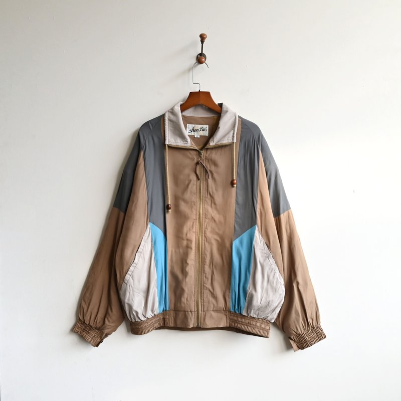 [Egg Plant Vintage] Journey to the Far North Color Block Vintage Blossom Jacket - Women's Casual & Functional Jackets - Other Man-Made Fibers 