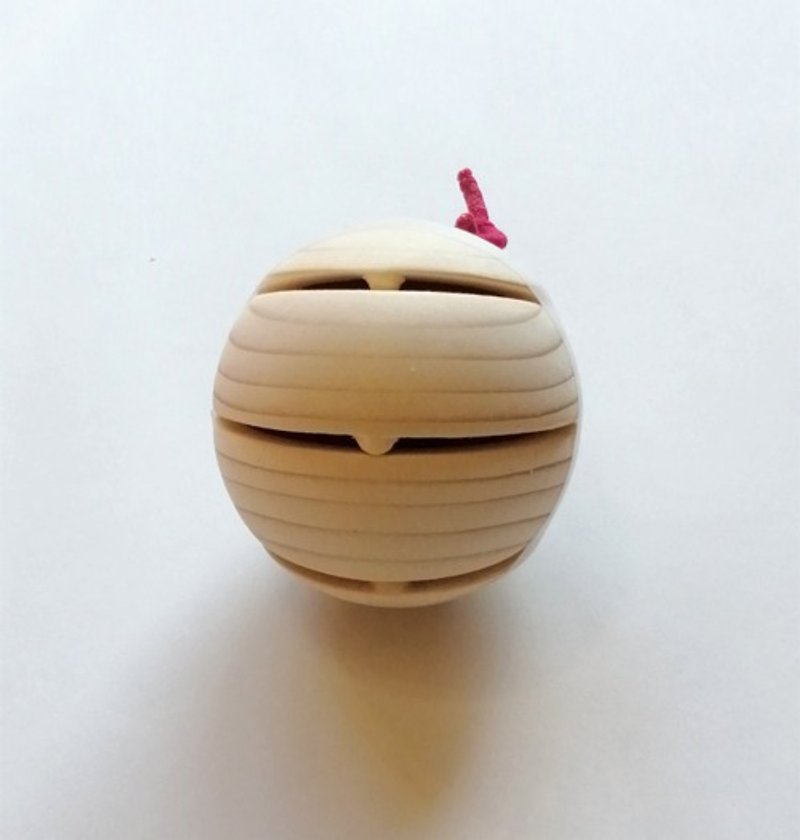 Sounding Object Ball 3, a chord castanet S size, 5cm (1.97 inch) in diameter - Items for Display - Wood 